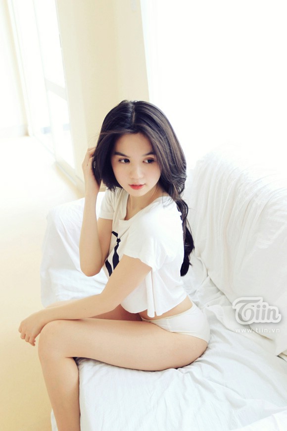 xem hinh anh sex cua ca si ngoc trinh